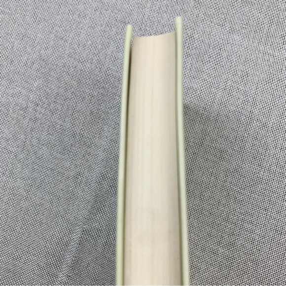 Spark Joy: an Illustrated Master Class on the Art of Organizing and Tidying up - Picture 5 of 7